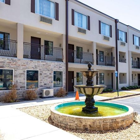 Days Inn By Wyndham College Park Atlanta Airport South Экстерьер фото