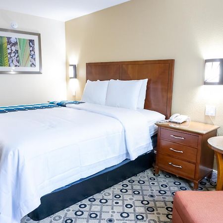 Days Inn By Wyndham College Park Atlanta Airport South Экстерьер фото