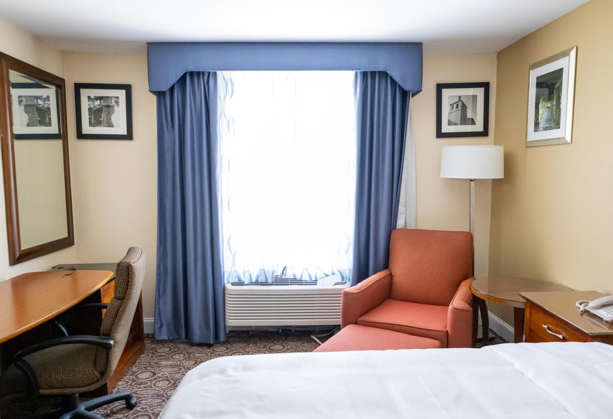 Days Inn By Wyndham College Park Atlanta Airport South Экстерьер фото