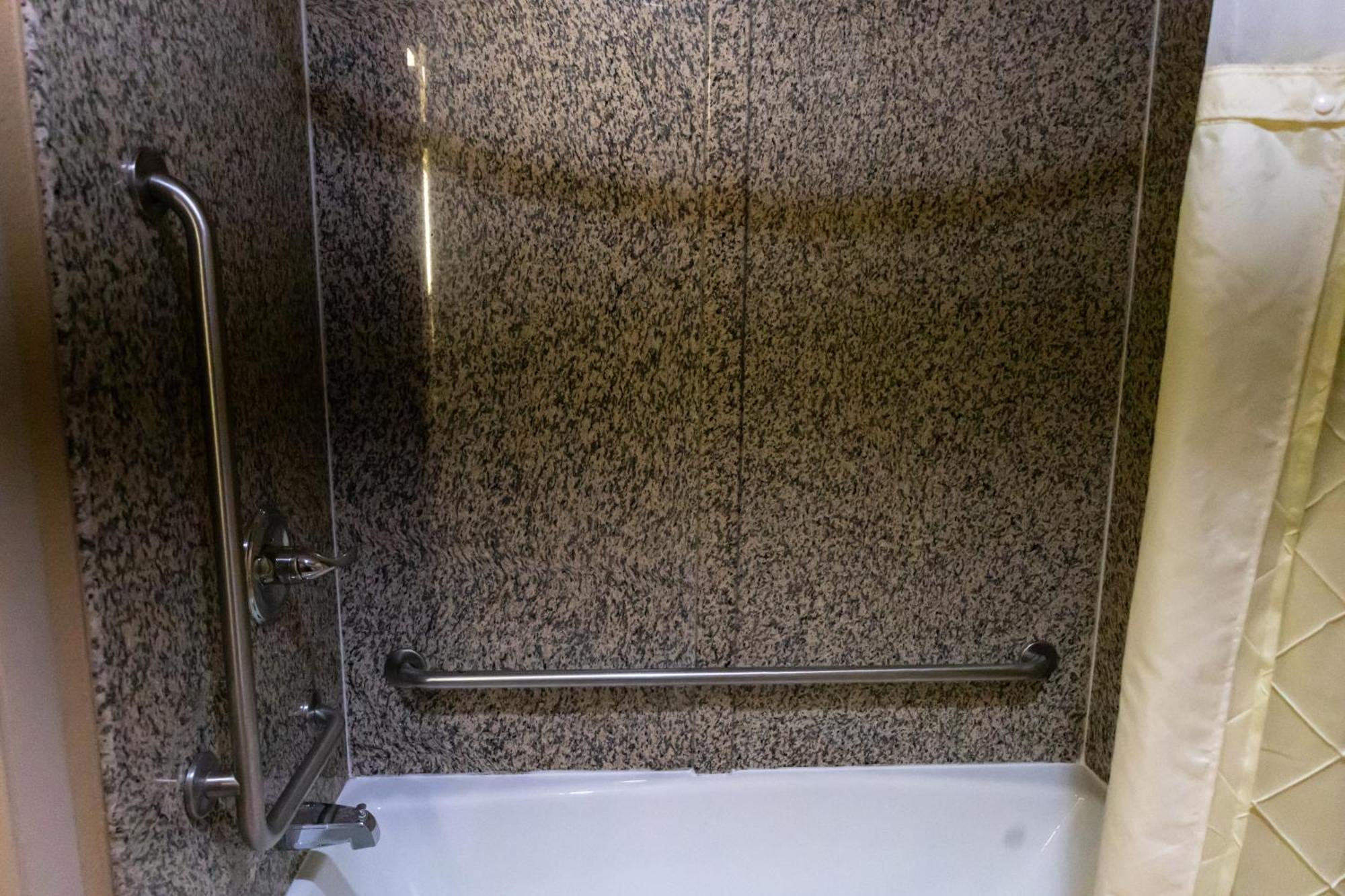 Days Inn By Wyndham College Park Atlanta Airport South Экстерьер фото